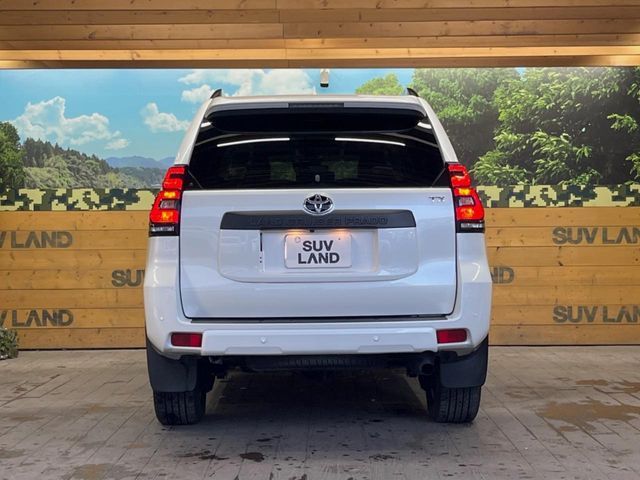 TOYOTA LANDCRUISER PRADO 2023 Image 31