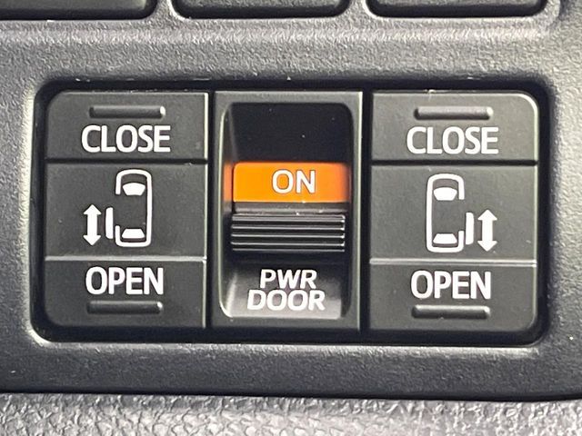 TOYOTA VOXY 4WD 2016 Image 31