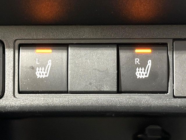 TOYOTA YARIS CROSS HYBRID 2025 Image 31