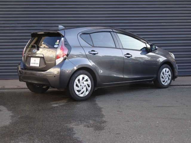 TOYOTA AQUA 2017 Image 31