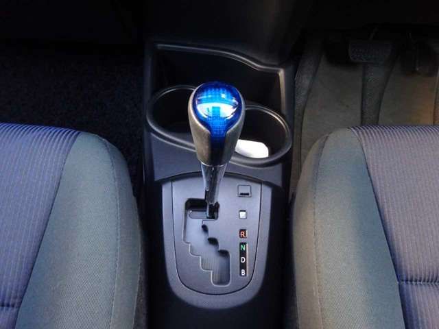 TOYOTA AQUA 2017 Image 31