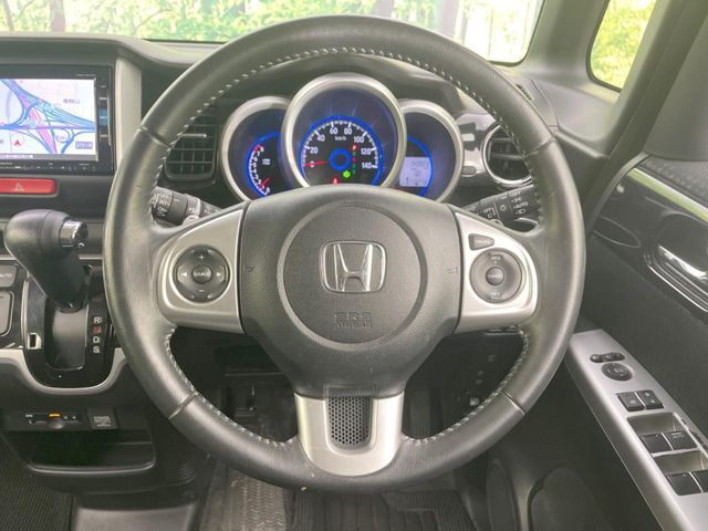 HONDA N BOX CUSTOM 2016 Image 31