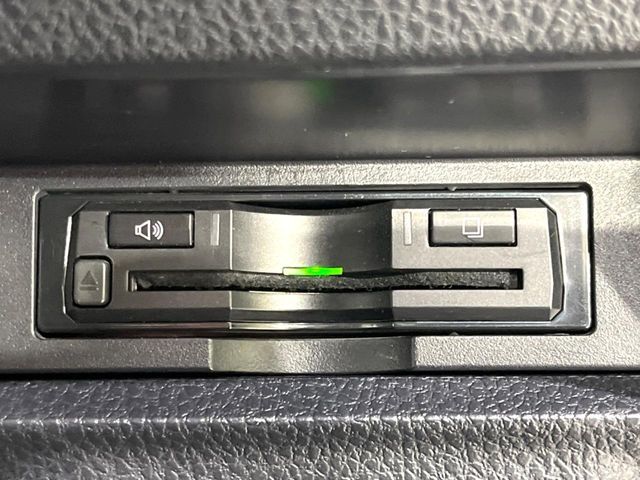 TOYOTA VOXY 2015 Image 31