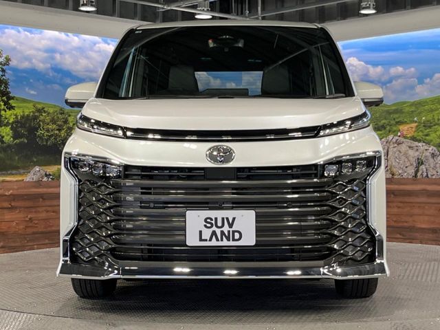 TOYOTA VOXY HYBRID 2026 Image 31