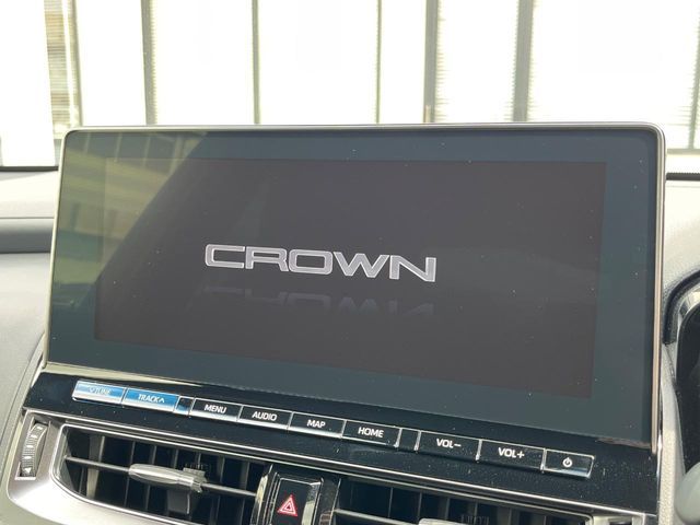 TOYOTA CROWN SEDAN HYBRID 2022 Image 31