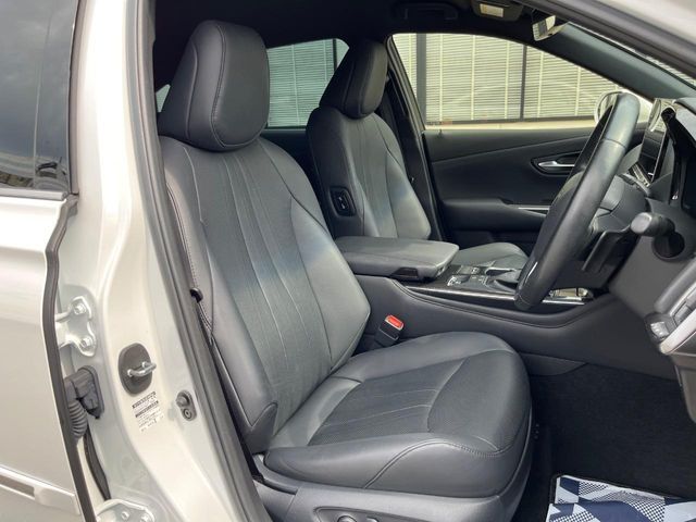 TOYOTA CROWN SEDAN HYBRID 2022 Image 31