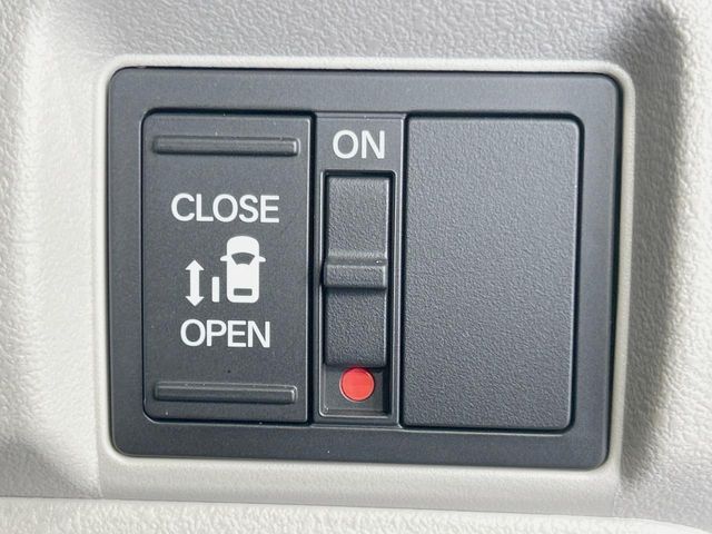 HONDA N BOX 2025 Image 31