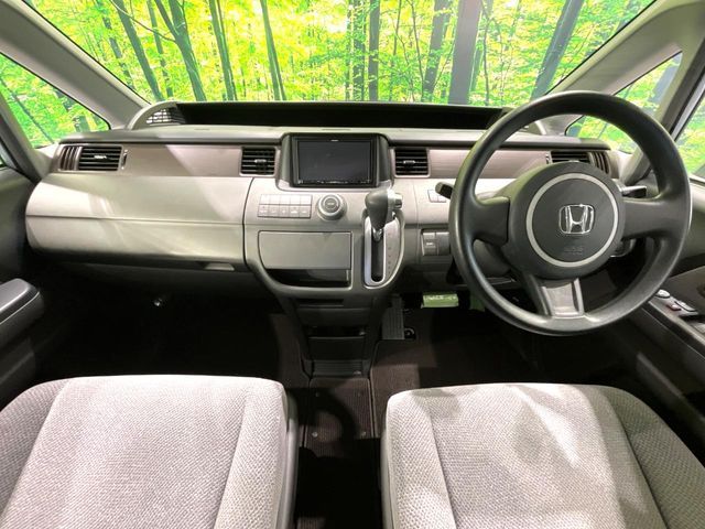 HONDA STEPWAGON 2006 Image 31