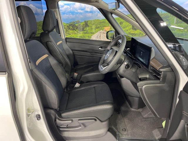 NISSAN SERENA  WG 2025 Image 31