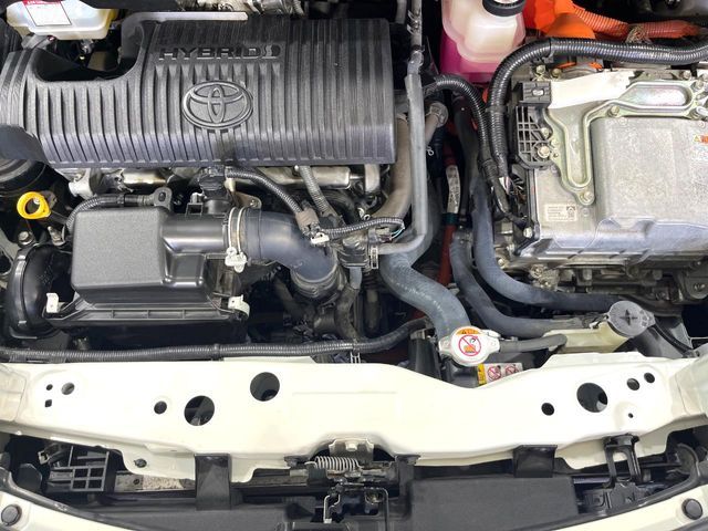 TOYOTA SIENTA HYBRID 2019 Image 31