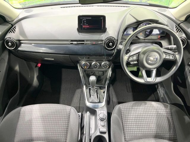 MAZDA DEMIO 2017 Image 31