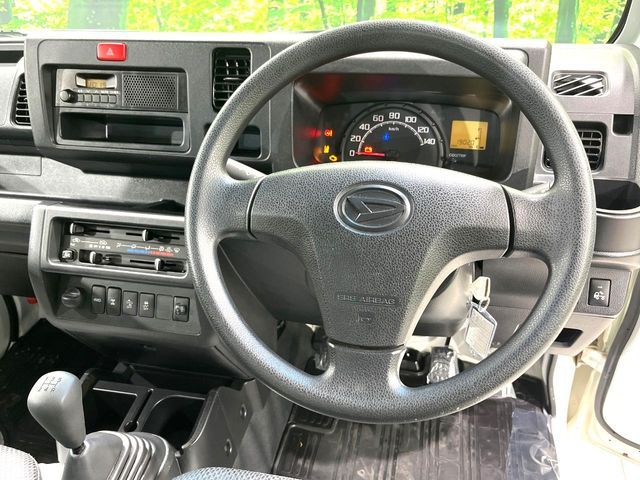 DAIHATSU HIJET TRUCK 4WD 2019 Image 31