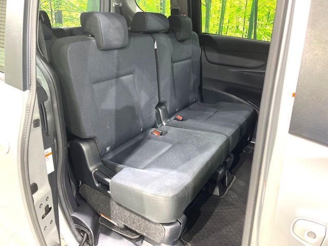 TOYOTA SIENTA HYBRID 2015 Image 31