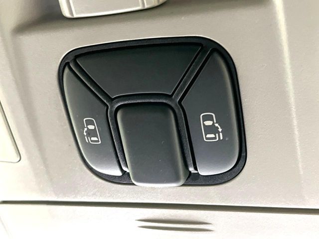 TOYOTA ALPHARD 4WD 2014 Image 31