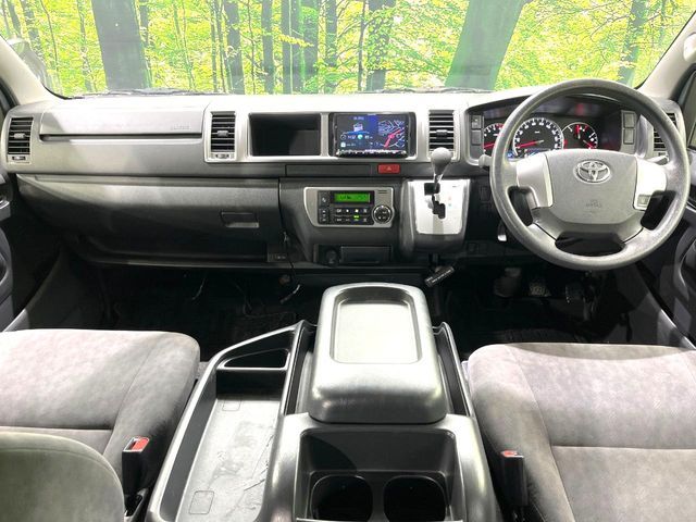 TOYOTA HIACE WAGON 4WD 2019 Image 31