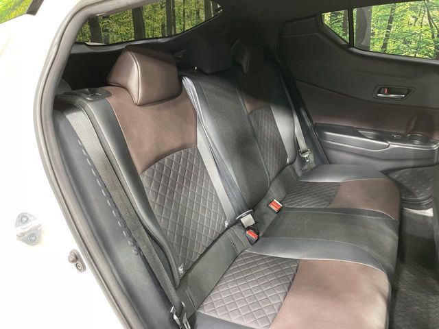 TOYOTA C-HR 2017 Image 31