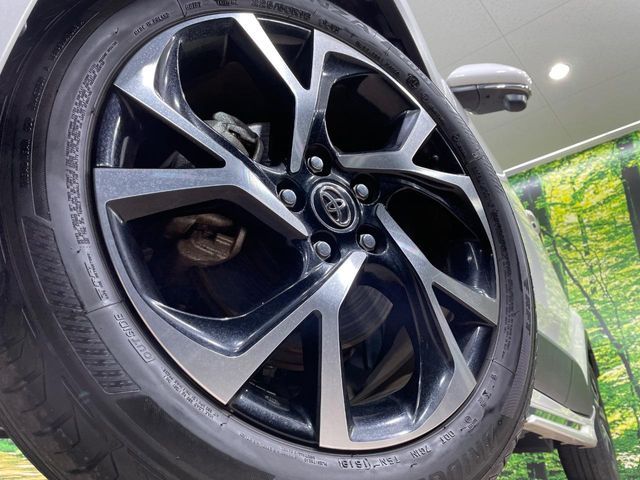 TOYOTA C-HR 2017 Image 31