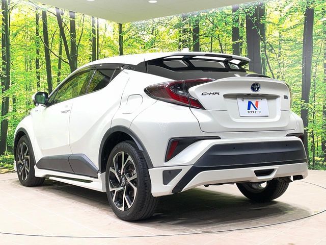 TOYOTA C-HR 2017 Image 31