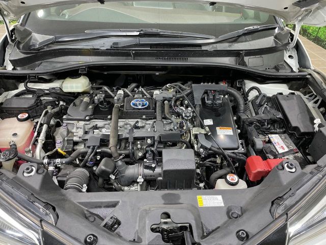 TOYOTA C-HR 2017 Image 31