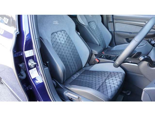 VOLKSWAGEN GOLF VARI 2024 Image 31