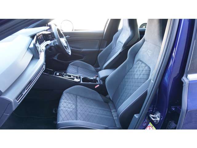 VOLKSWAGEN GOLF VARI 2024 Image 31