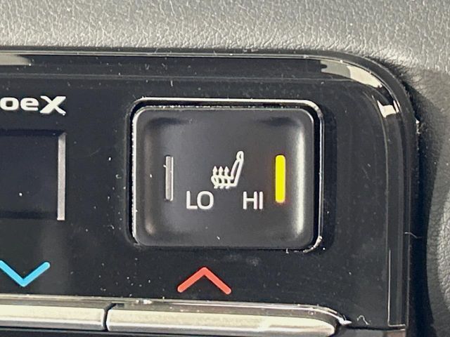 TOYOTA VOXY HYBRID 2023 Image 31