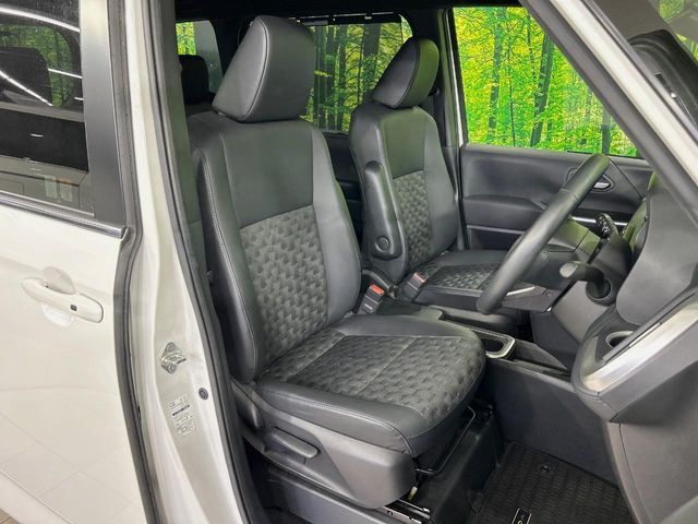 TOYOTA VOXY HYBRID 2023 Image 31