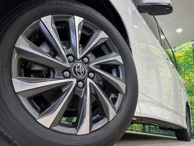 TOYOTA VOXY HYBRID 2023 Image 31