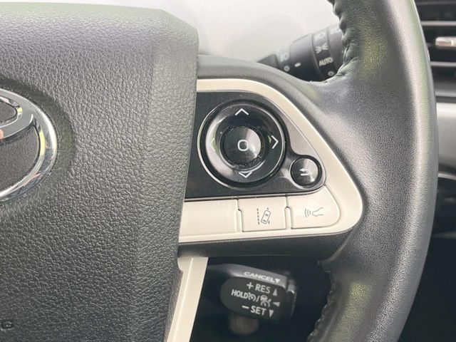 TOYOTA PRIUS 2017 Image 31