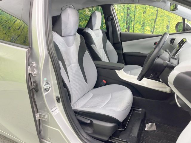 TOYOTA PRIUS 2017 Image 31