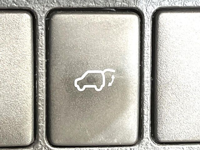 TOYOTA HARRIER 2WD 2015 Image 31