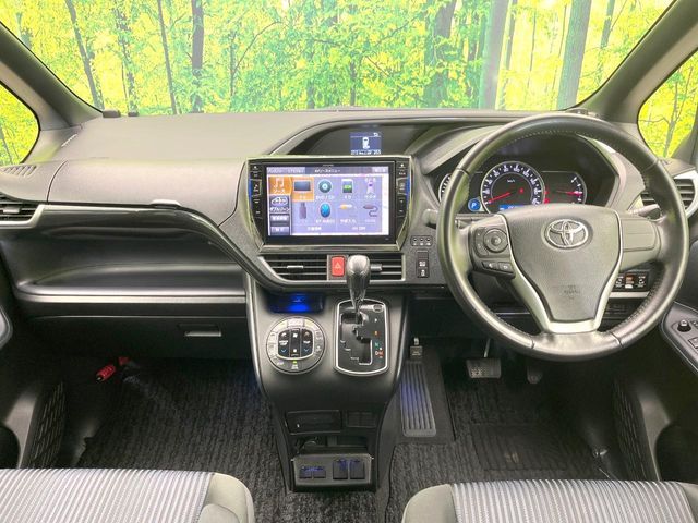 TOYOTA VOXY 2015 Image 31