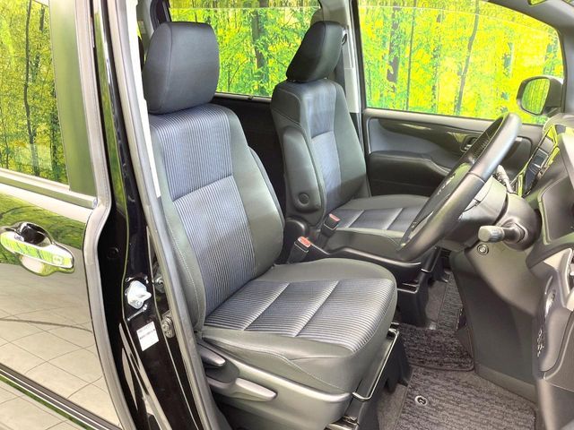 TOYOTA VOXY 2015 Image 31