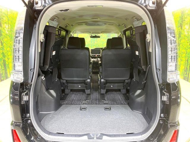 TOYOTA VOXY 2015 Image 31