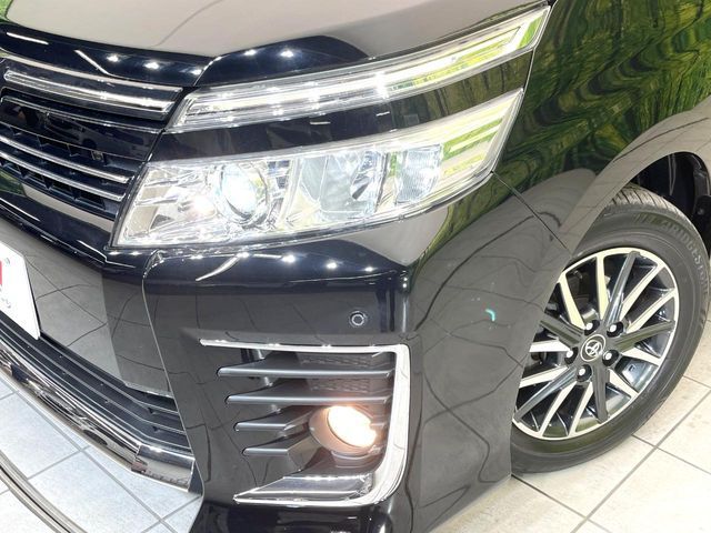 TOYOTA VOXY 2015 Image 31