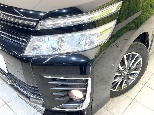 TOYOTA VOXY 2016 Image 31