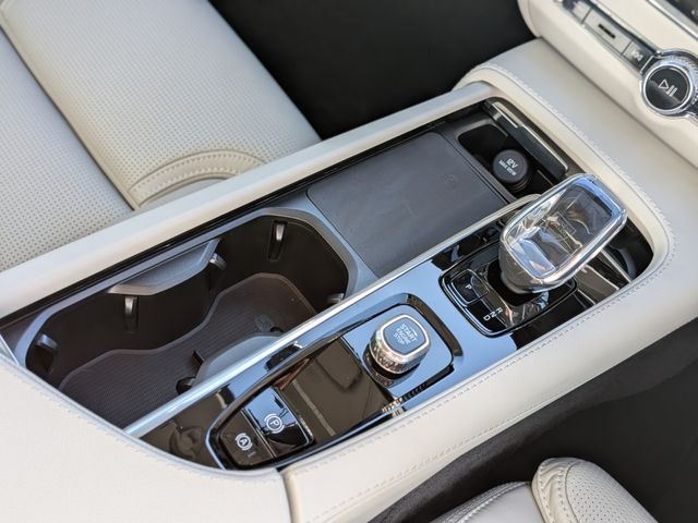 VOLVO V90 2025 Image 31