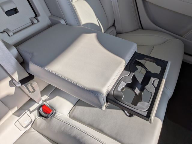 VOLVO V90 2025 Image 31