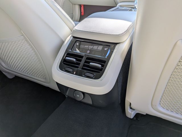 VOLVO V90 2025 Image 31