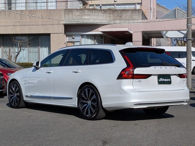 VOLVO V90 2025 Image 31