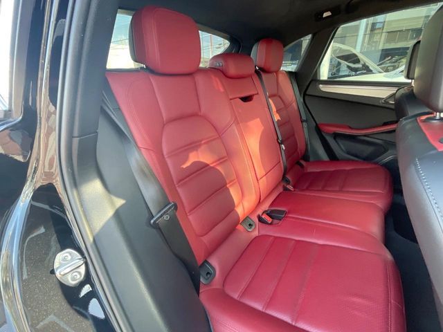 PORSCHE MACAN 2015 Image 31