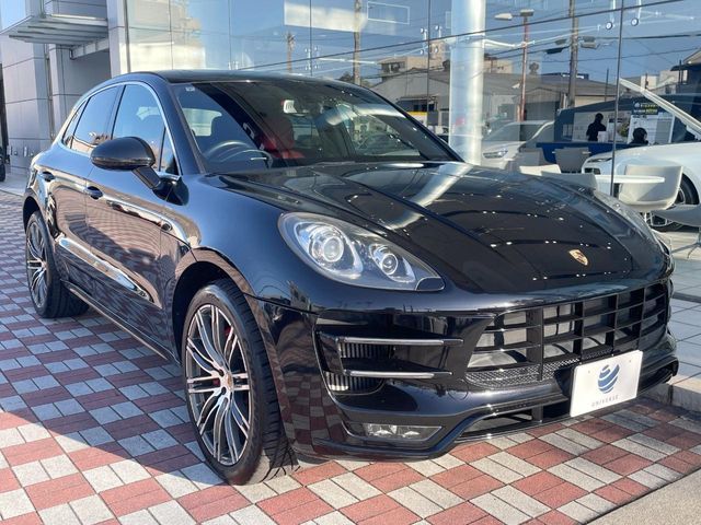 PORSCHE MACAN 2015 Image 31