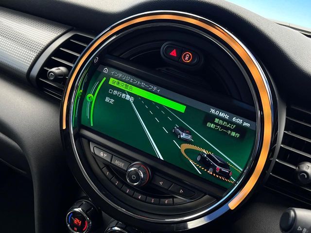 BMW MINI COOPER 5DOOR 2019 Image 31