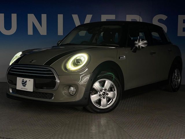 BMW MINI COOPER 5DOOR 2019 Image 31
