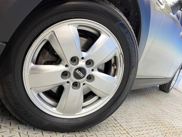 BMW MINI COOPER 5DOOR 2019 Image 31