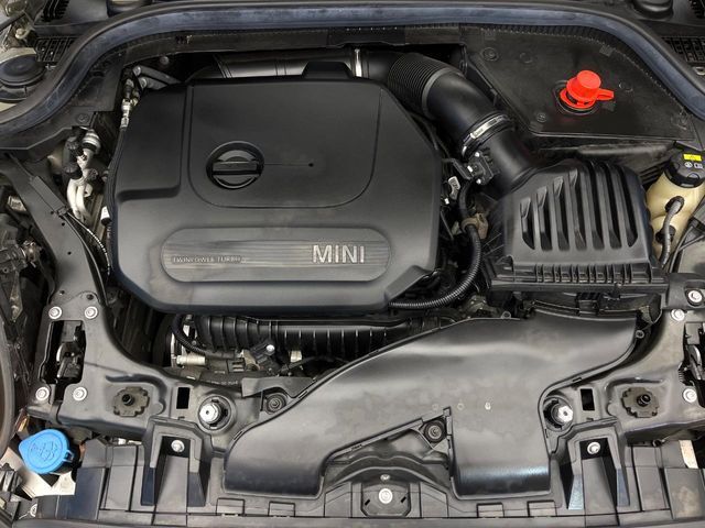 BMW MINI COOPER 5DOOR 2019 Image 31
