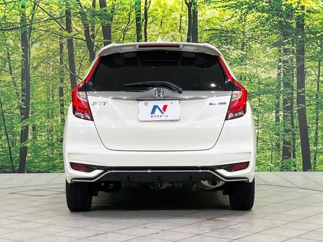 HONDA FIT HYBRID 4WD 2017 Image 31