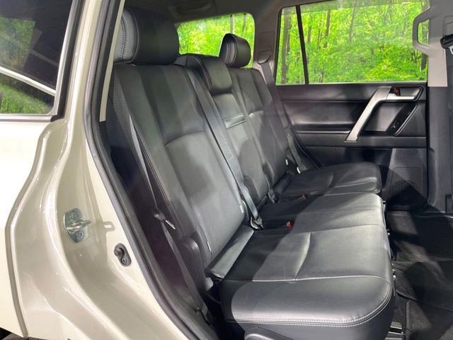 TOYOTA LANDCRUISER PRADO 2023 Image 31