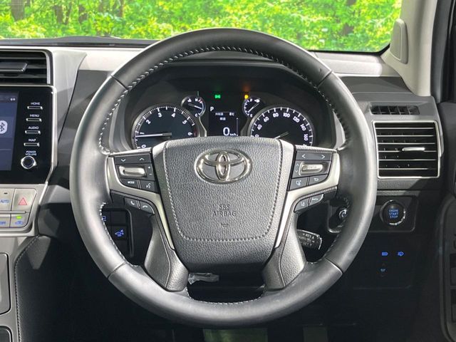 TOYOTA LANDCRUISER PRADO 2023 Image 31