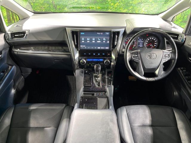 TOYOTA VELLFIRE 2018 Image 31